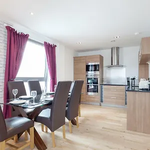 Apartment Stylish Penthouse, Edinburgh