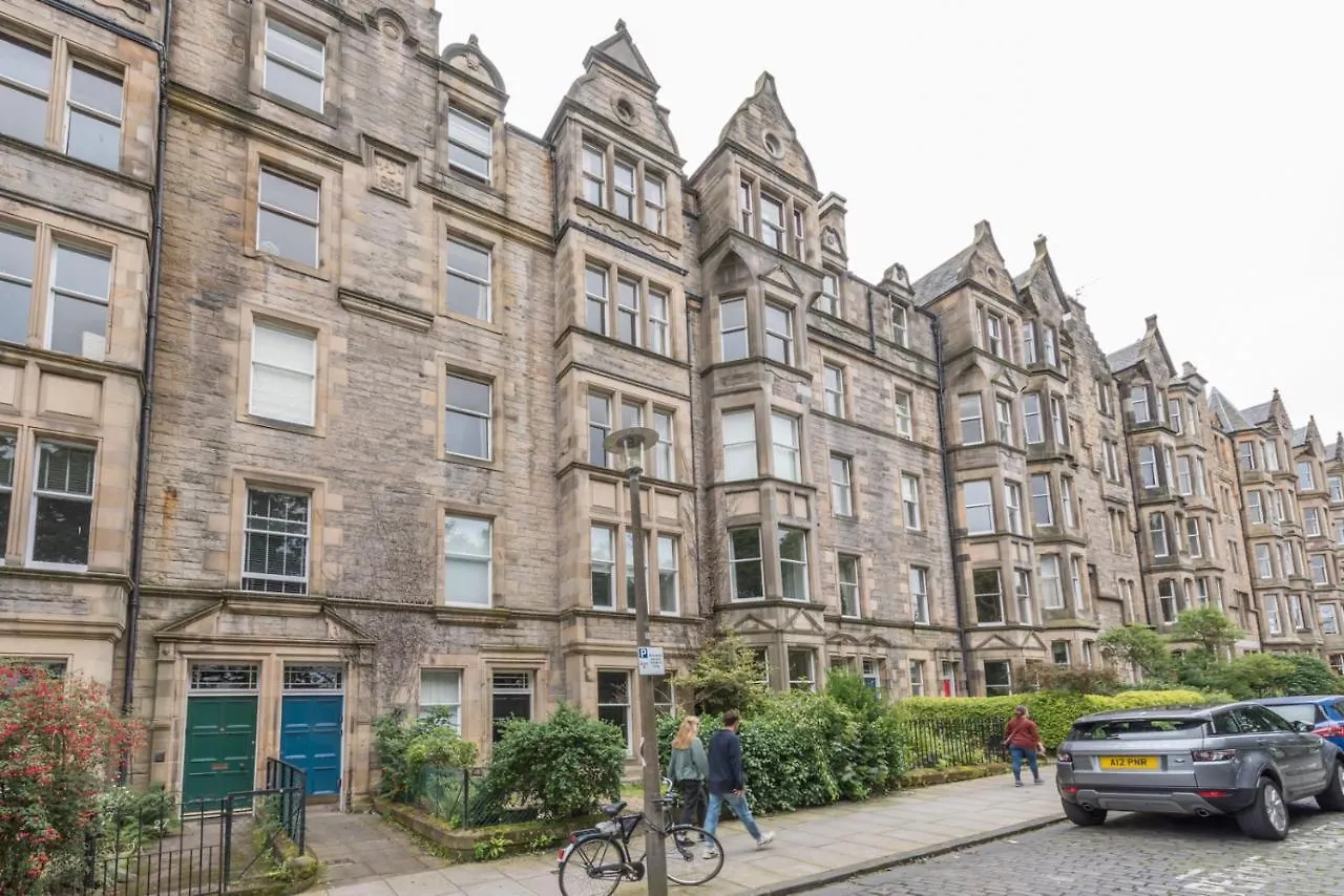 Appartement 3 Bed Overlooking Meadows Park EDI Verenigd Koninkrijk