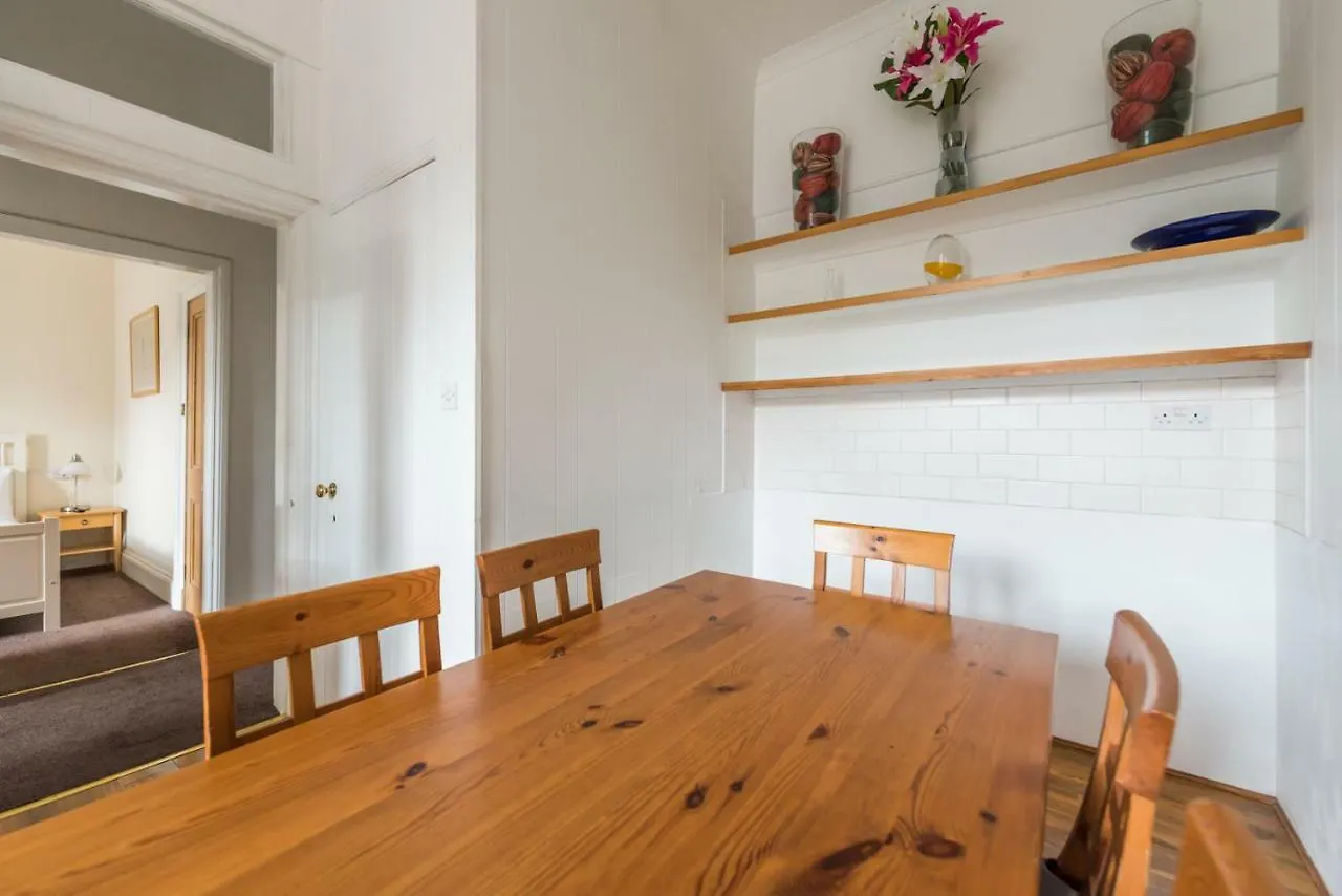 Apartment 3 Bed Overlooking Meadows Park EDI Großbritannien