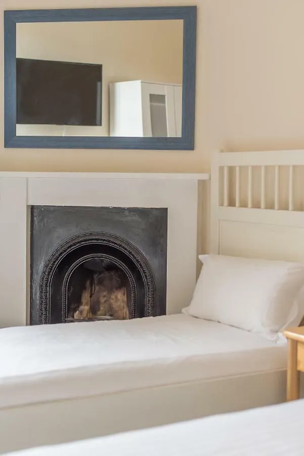 3 Bed Overlooking Meadows Park EDI