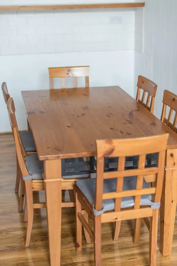 3 Bed Overlooking Meadows Park EDI Apartment